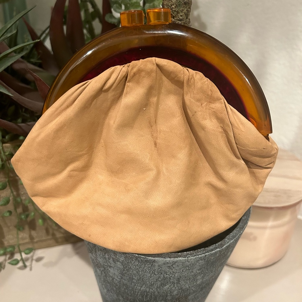 Vintage “A Budd leather Creation” USA Lucite/Bakelite Change Purse